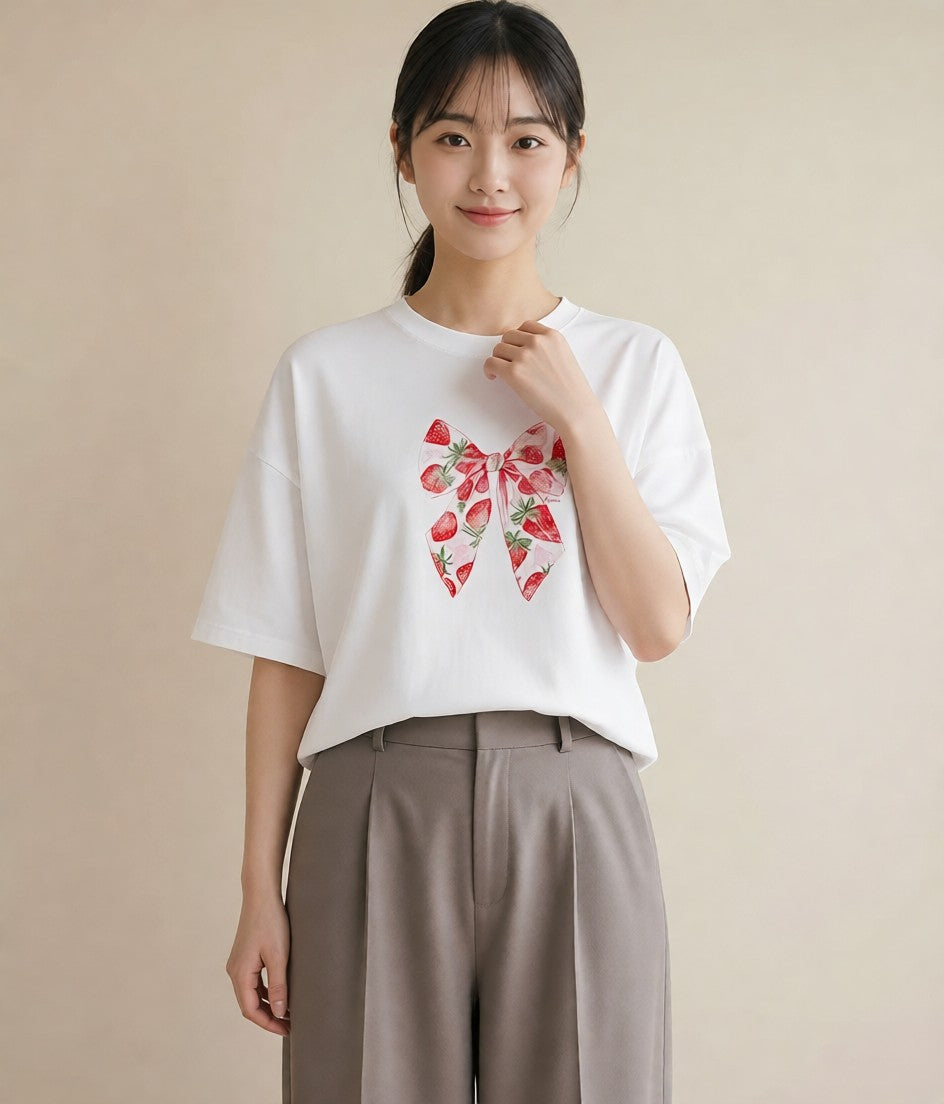 半袖Tシャツ レディース いちご 苺 ストロベリー 食べ物 フード イラスト お洒落 夏コーデ 通学 白T YMAZO