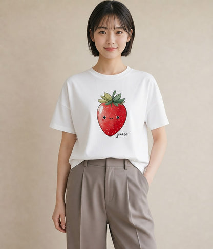グラフィックTシャツ レディース いちご 苺 ストロベリー 食べ物 フード イラスト ポップ 春コーデ 姉妹 白T YMAZO