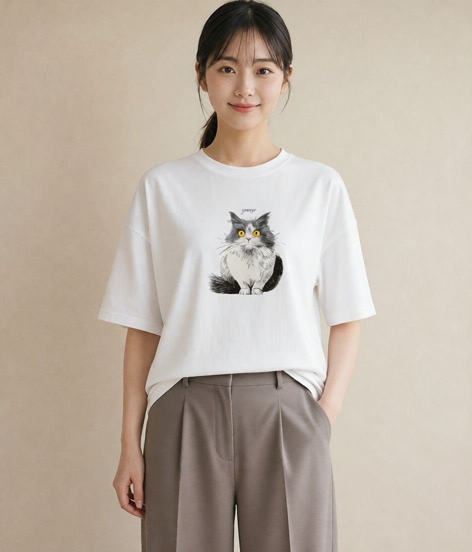 プリントTシャツ レディース 靴下猫 猫 ねこ イラスト 上品 海 カフェ巡り 白T YMAZO