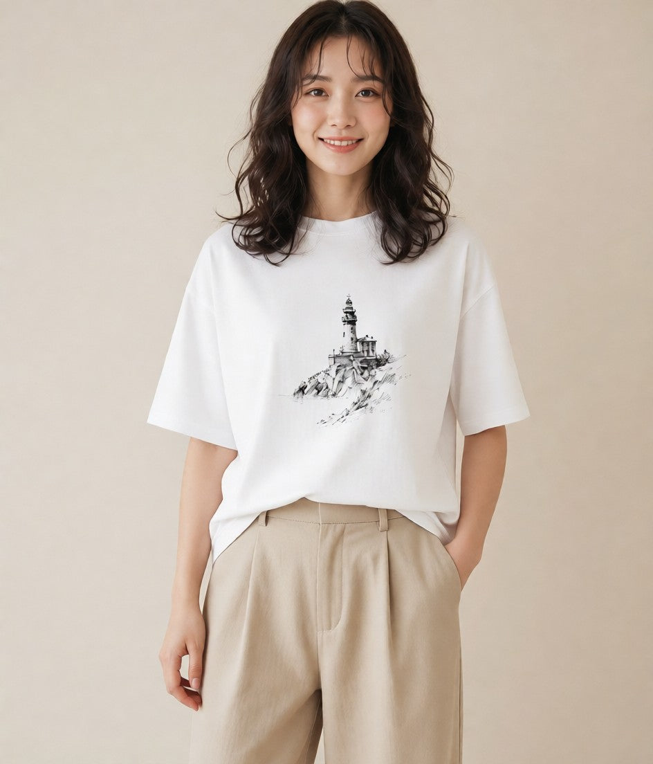 Tシャツ レディース 灯台 霧 海 ナチュラル アンティーク イラスト シック 姉妹 送別ギフト 白T YMAZO