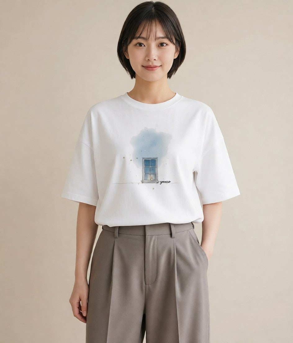 Tシャツ レディース 窓辺の雨 雨の日 窓 ナチュラル アンティーク イラスト 淡色 秋コーデ おしゃれギフト 白T YMAZO