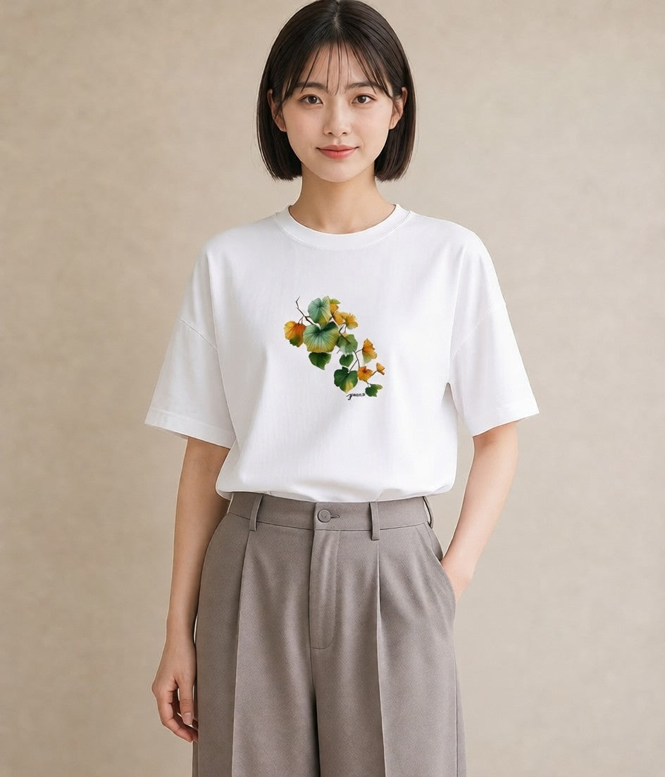 Tシャツ レディース クローバー 四つ葉 花 花柄 イラスト 旅行コーデ ミセス 春コーデ 白T YMAZO