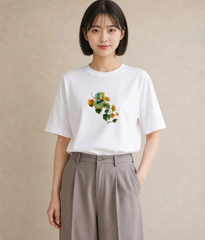 Tシャツ レディース クローバー 四つ葉 花 花柄 イラスト 旅行コーデ ミセス 春コーデ 白T YMAZO