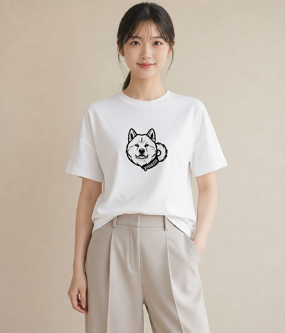 半袖Tシャツ レディース 秋田犬 犬 いぬ イラスト モード 海 カフェ巡り 白T YMAZO