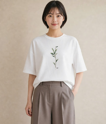 グラフィックTシャツ レディース ガラス瓶 小枝 ボタニカル ナチュラル アンティーク イラスト 手描き風 ママ カフェ服 白T YMAZO