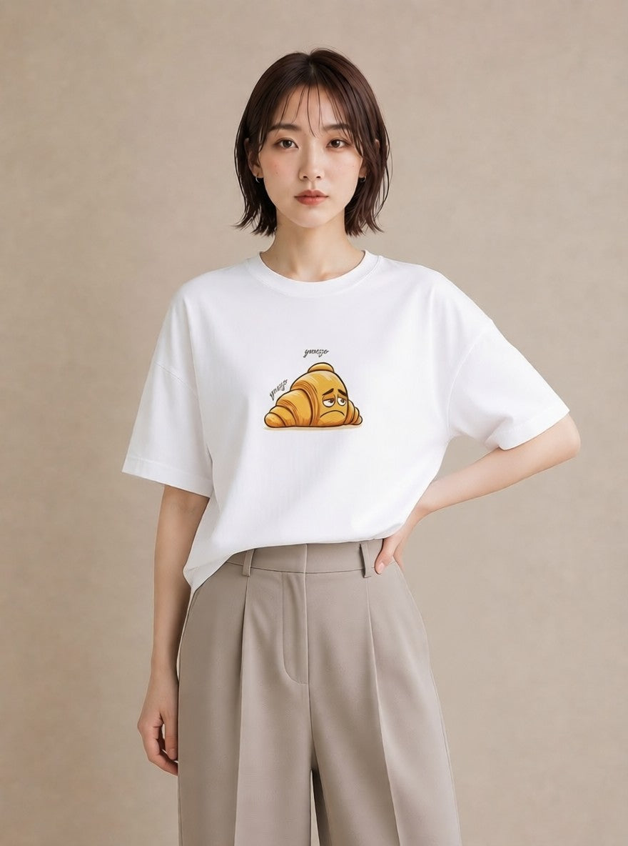 デザインTシャツ レディース クロワッサン 食べ物 フード イラスト きれいめ 旅行用 海 白T YMAZO