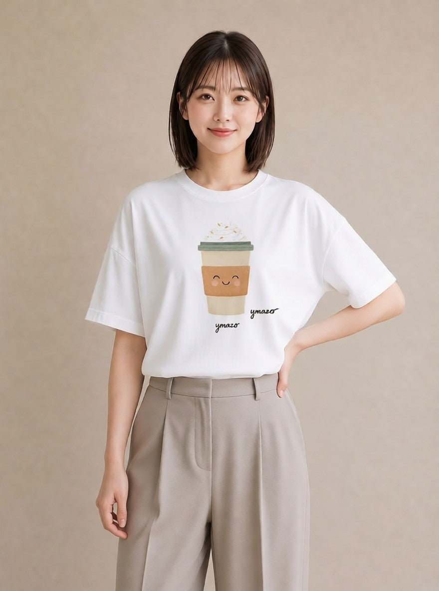 半袖Tシャツ レディース カフェラテ 食べ物 フード イラスト ニュアンス デート 帰省 白T YMAZO
