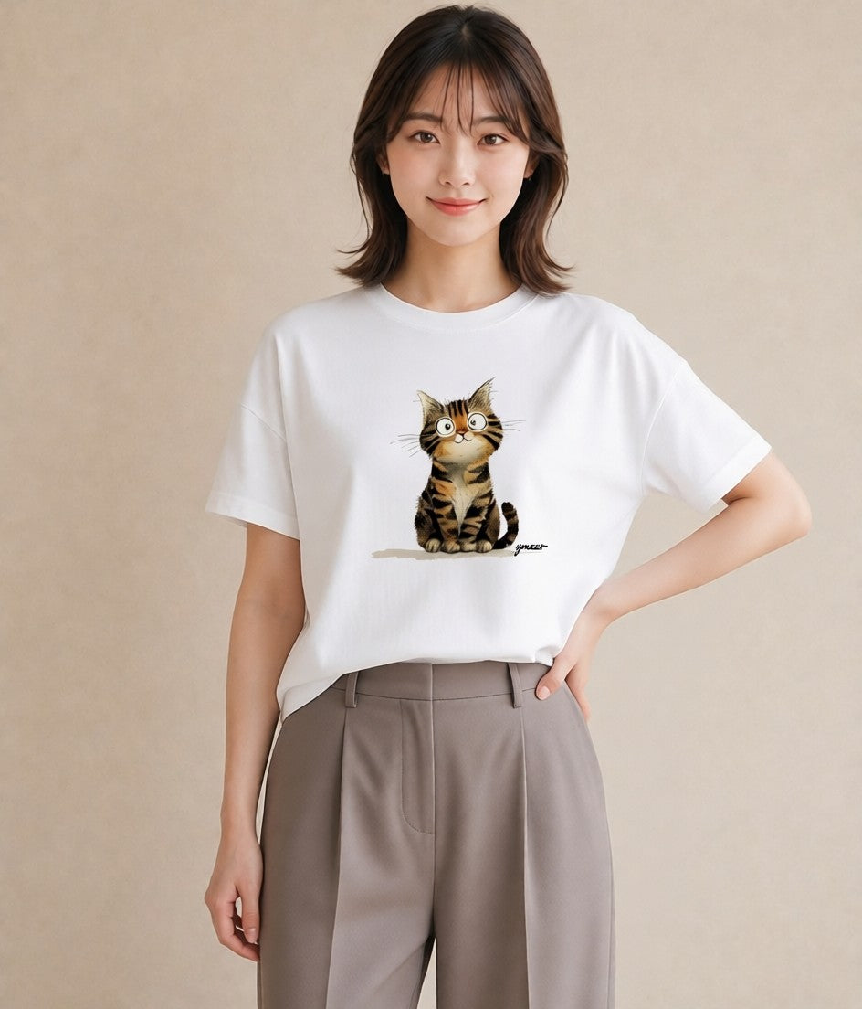 グラフィックTシャツ レディース ニャンコ 猫 ねこ イラスト ニュアンス 母の日 ビーチ 白T YMAZO
