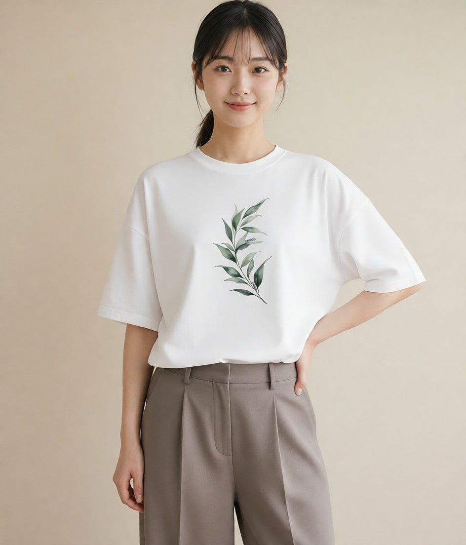 グラフィックTシャツ レディース ガラス瓶 小枝 ボタニカル ナチュラル アンティーク イラスト 自分用 ルームウェア 白T YMAZO