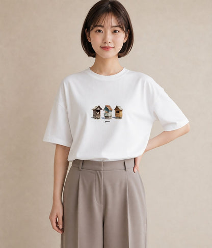 半袖Tシャツ レディース 遠い家と鳥 風景 鳥 ナチュラル アンティーク イラスト 北欧風 海 カフェ巡り 白T YMAZO