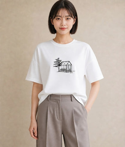 グラフィックTシャツ レディース 灯りの家 小屋 夜 ナチュラル アンティーク イラスト 水彩風 散歩 お出かけ 白T YMAZO