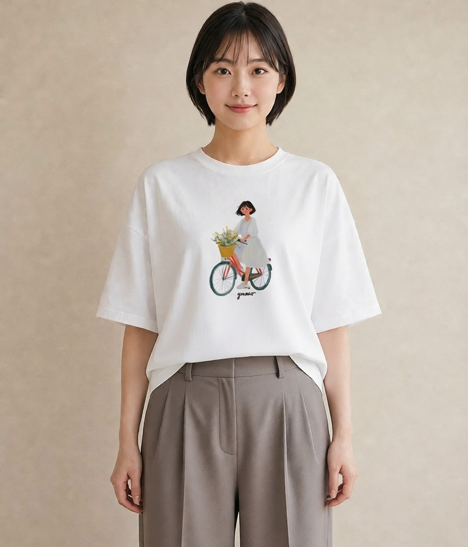 プリントTシャツ レディース 自転車のかご 自転車 花かご ナチュラル アンティーク イラスト きれいめカジュアル 姉妹 送別ギフト 白T YMAZO