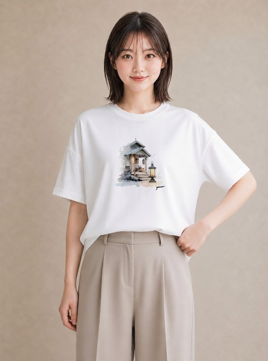 Tシャツ レディース 灯りの家 小屋 夜 ナチュラル アンティーク イラスト 可愛い 夏コーデ 通学 白T YMAZO