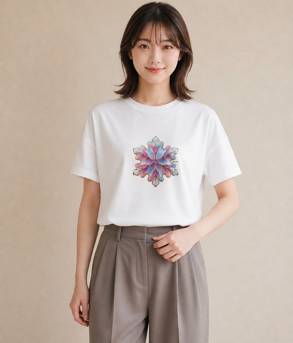 グラフィックTシャツ レディース 雪の結晶 星空 宇宙 イラスト 線画 20代 カジュアルコーデ 白T YMAZO