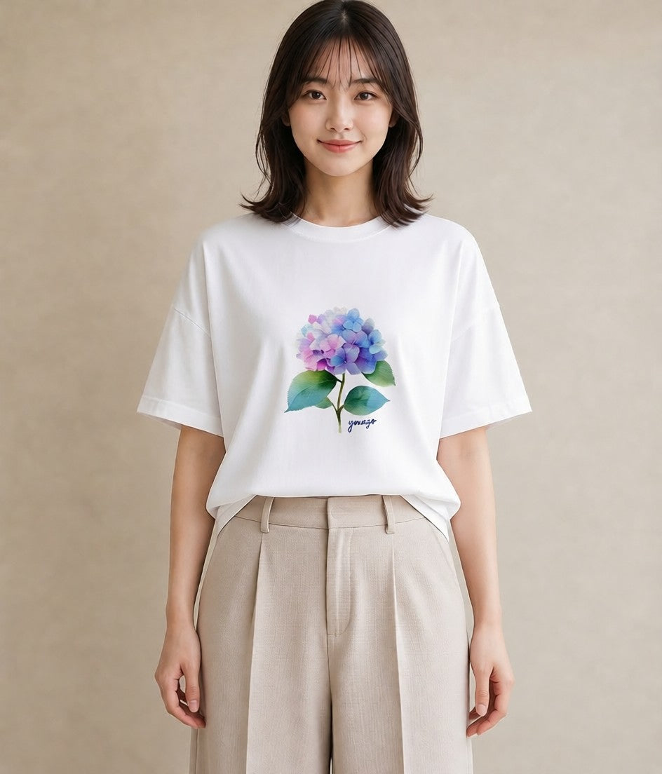 Tシャツ レディース あじさい 紫陽花 アジサイ 花 花柄 イラスト アート風 デイリーウェア 休日 白T YMAZO