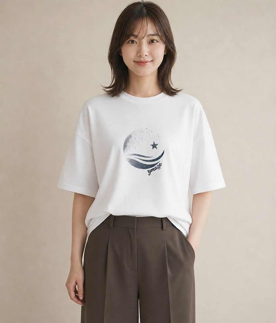 グラフィックTシャツ レディース 月と星 星空 ムーン イラスト 淡色 散歩 お出かけ 白T YMAZO