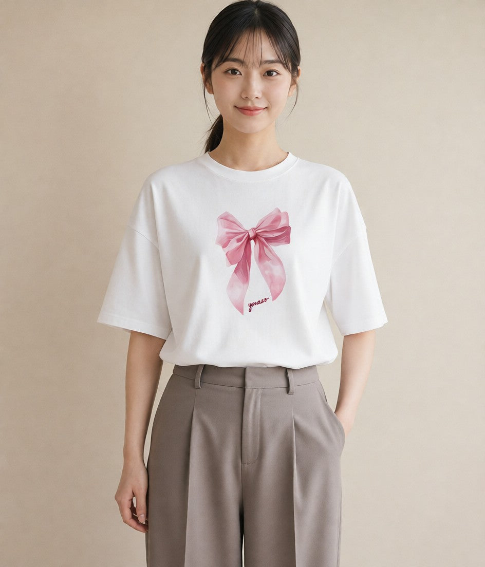 半袖Tシャツ レディース リボン 蝶結び ナチュラル アンティーク イラスト モード ペアコーデ 秋コーデ 白T YMAZO