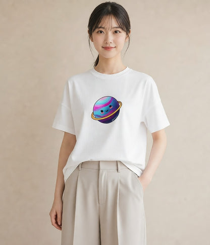グラフィックTシャツ レディース 土星 星空 宇宙 イラスト 旅行コーデ 通勤 在宅 白T YMAZO