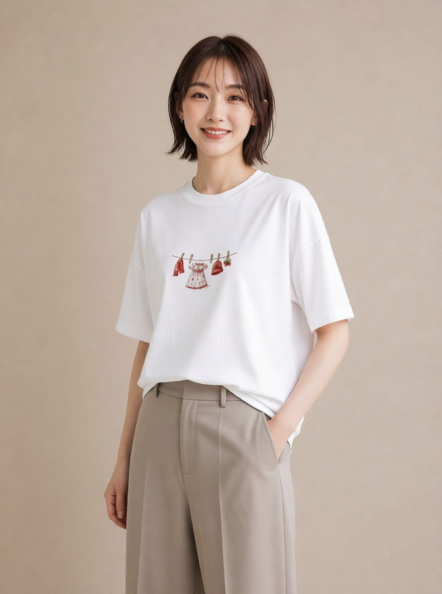 半袖Tシャツ レディース 洗濯物 風 ナチュラル アンティーク イラスト 抜け感 友達ギフト 部屋着 白T YMAZO