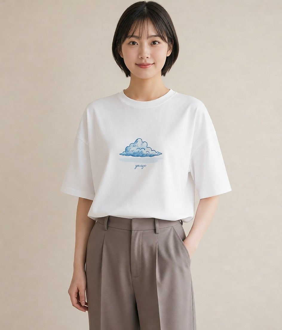 Tシャツ レディース 窓辺の雨 雨の日 窓 ナチュラル アンティーク イラスト 旅行コーデ カジュアルコーデ 買い物 白T YMAZO