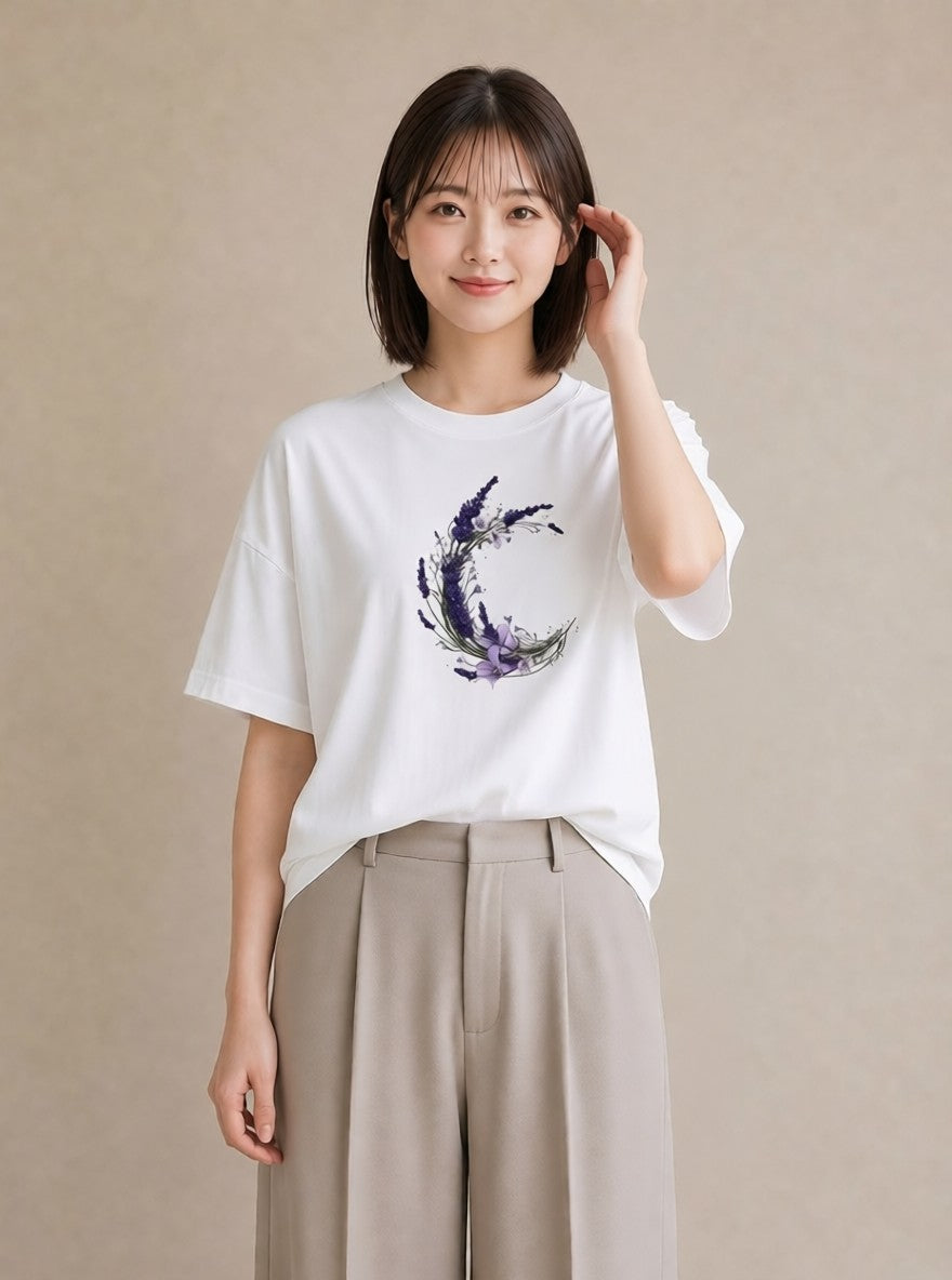 デザインTシャツ レディース ラベンダー 花 花柄 イラスト きれいめカジュアル ミセス 春コーデ 白T YMAZO