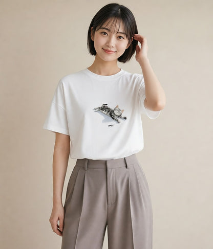 デザインTシャツ レディース 猫の手 猫 ねこ イラスト 水彩風 散歩 お出かけ 白T YMAZO
