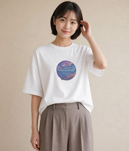 Tシャツ レディース プラネット 星空 宇宙 イラスト 北欧風 20代 カジュアルコーデ 白T YMAZO