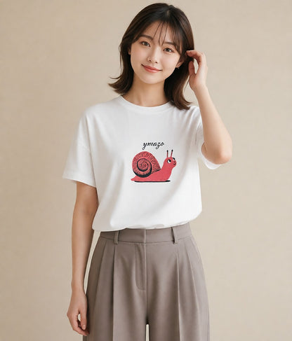Tシャツ レディース かたつむり 昆虫 虫 イラスト フェミニン 部屋着 女性向けギフト 白T YMAZO