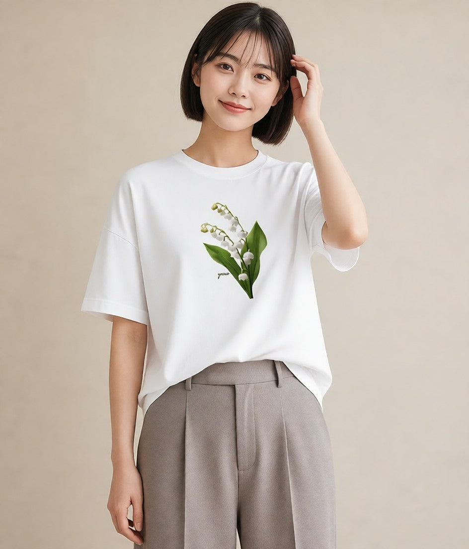 グラフィックTシャツ レディース すずらん 花 花柄 イラスト 旅行コーデ 20代 カジュアルコーデ 白T