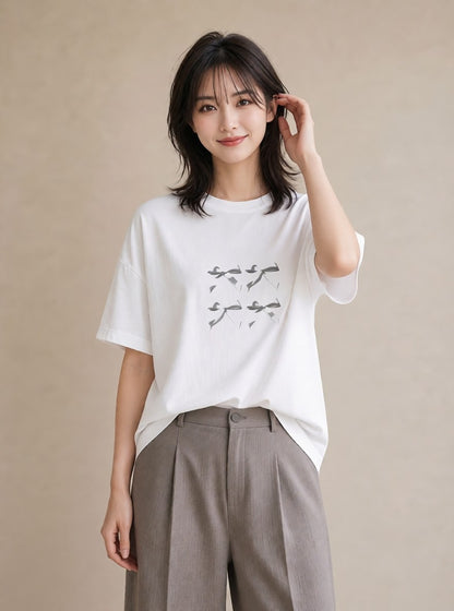 グラフィックTシャツ レディース リボン ボウ りぼん イラスト ミニマル ペアコーデ 秋コーデ 白T YMAZO