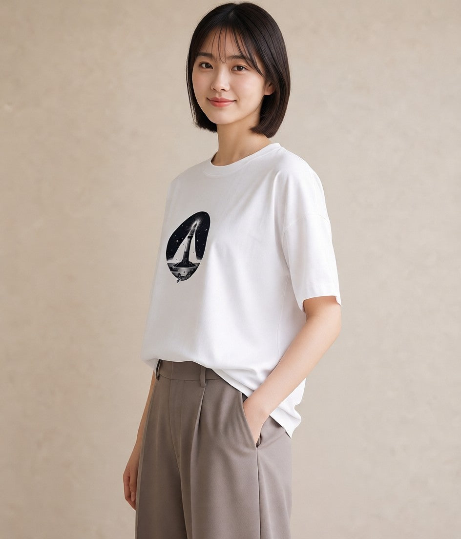 Tシャツ レディース 灯台 霧 海 ナチュラル アンティーク イラスト ニュアンス 通勤 在宅 白T YMAZO
