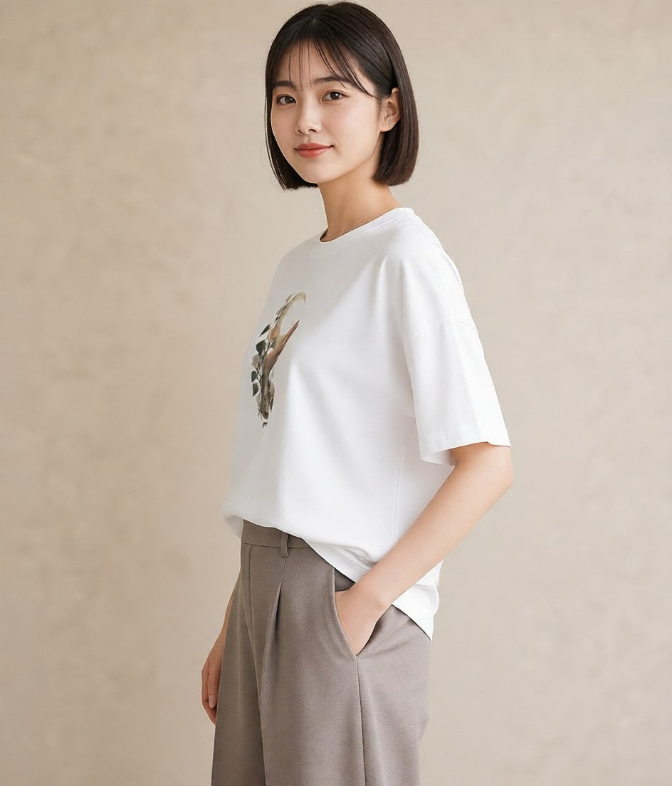 半袖Tシャツ レディース 三日月 星空 宇宙 イラスト 北欧風 女性向けギフト 散歩 白T YMAZO