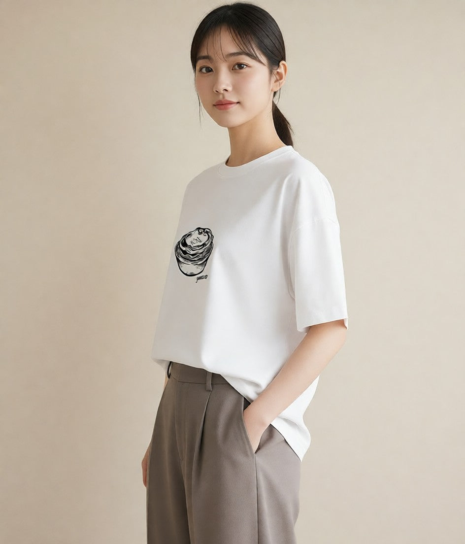 グラフィックTシャツ レディース スイーツ お菓子 デザート イラスト きれいめカジュアル 普段着 週末コーデ 白T YMAZO