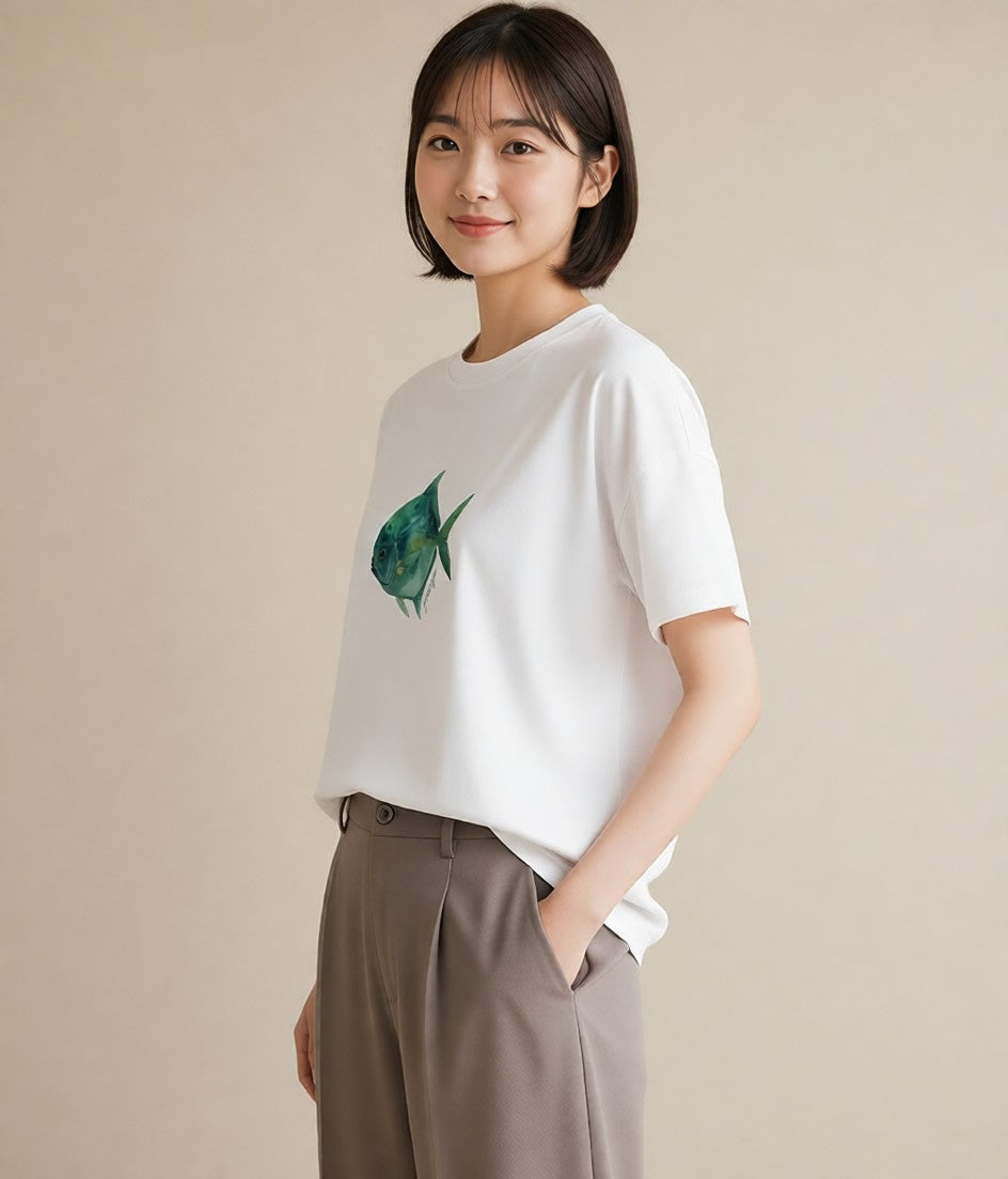 デザインTシャツ レディース 出目金 ペット 動物 イラスト フェミニン 敬老の日 ホワイトデー 白T YMAZO