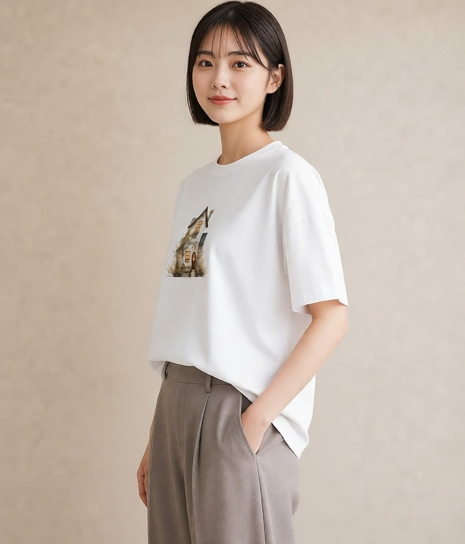 グラフィックTシャツ レディース 灯りの家 小屋 夜 ナチュラル アンティーク イラスト ラフ 女性向けギフト 散歩 白T YMAZO