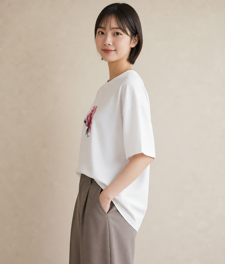 半袖Tシャツ レディース カーネーション 花 花柄 イラスト 休日コーデ ママ カフェ服 白T