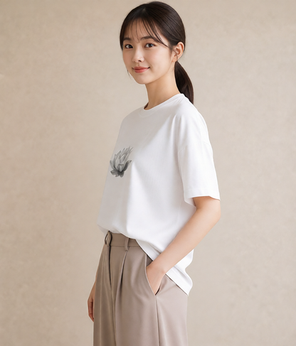 半袖Tシャツ レディース 蓮 花 花柄 イラスト おしゃれギフト 社会人 白T
