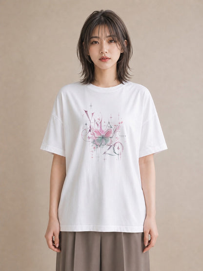 【受注生産】YMAZO Tシャツ レディース 半袖 オーバーサイズ 蝶 ちょうちょ バタフライ 蝶々 花柄 白T 綿100% ホワイト M L くすみカラー 大人可愛い フェミニン デイリー お出かけ 父の日 プレゼ｜花あそび（大きめプリン