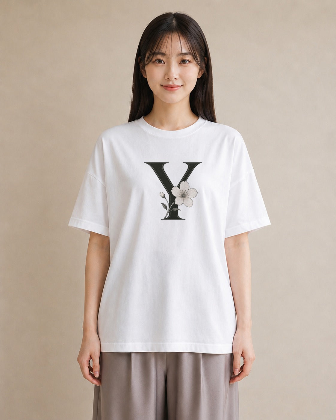 【受注生産】YMAZO Tシャツ レディース 半袖 ゆったり いちご イチゴ 苺 ストロベリー フルーツ 白T 綿100% ホワイト M L フェミニン 韓国っぽい くすみカラー 推し活 デイリー 2026新作 ギフ｜イニシャルY（スタンダ