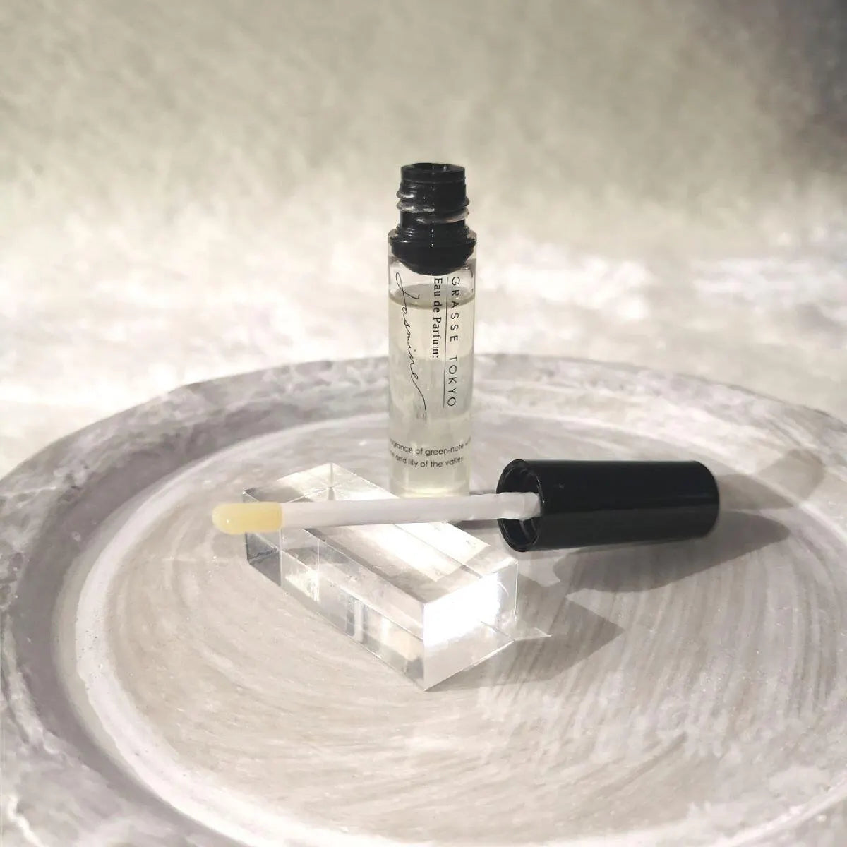 オードパルファン＜ジェル香水＞ - アルコールフリーのスティックタイプ アクアハーブス