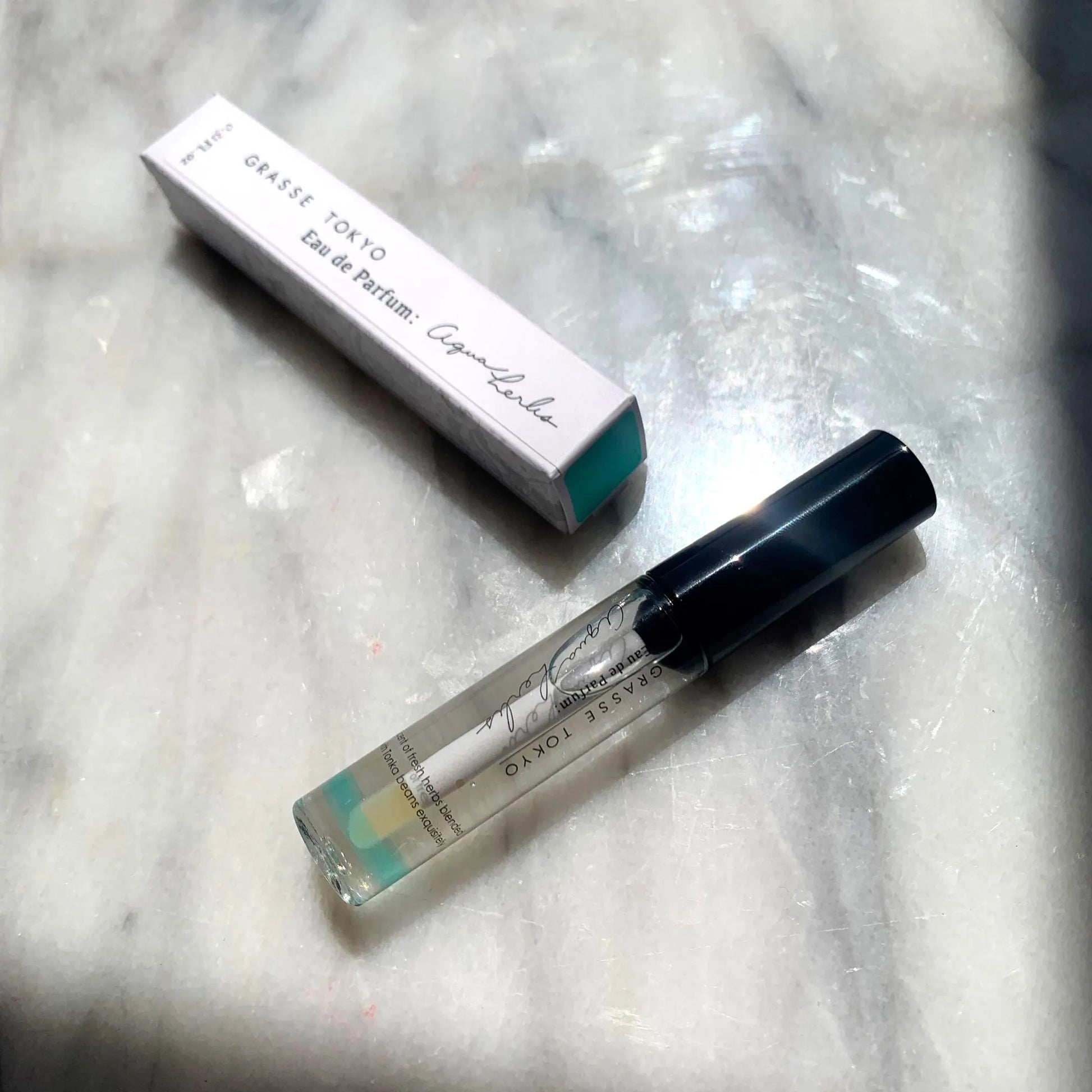 オードパルファン＜ジェル香水＞ - アルコールフリーのスティックタイプ アクアハーブス