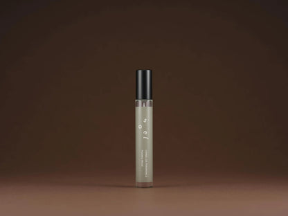 LIVING-OIL フレグランス Powdery Wood 10mL