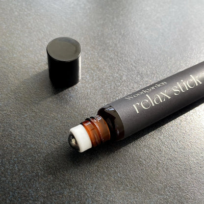 【ロールオン】relax stick/気分をリセットしたいときにおすすめ 【1点】Woodgarden ／ベルガモットヒノキの香り